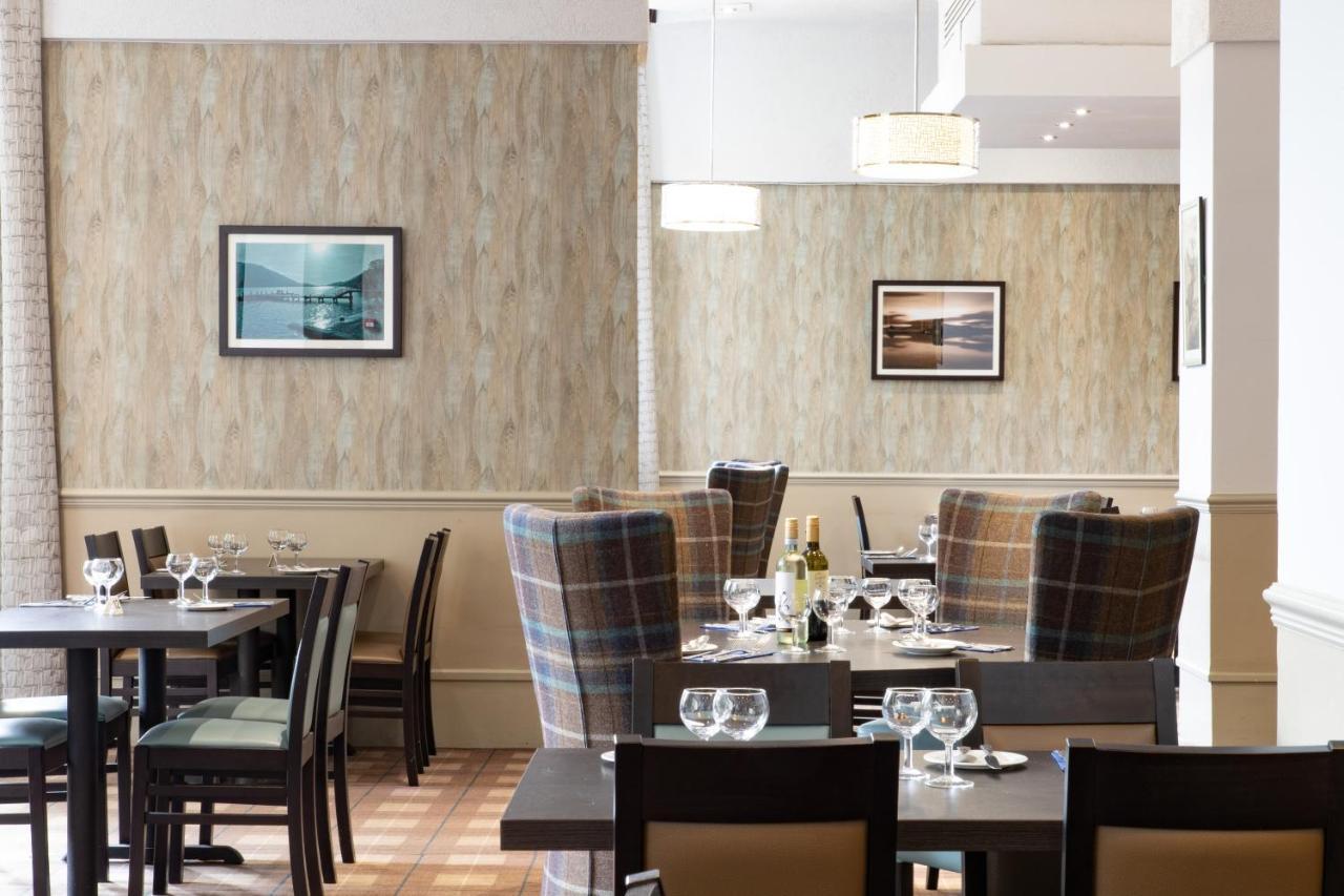 The Tarbet Hotel Bagian luar foto