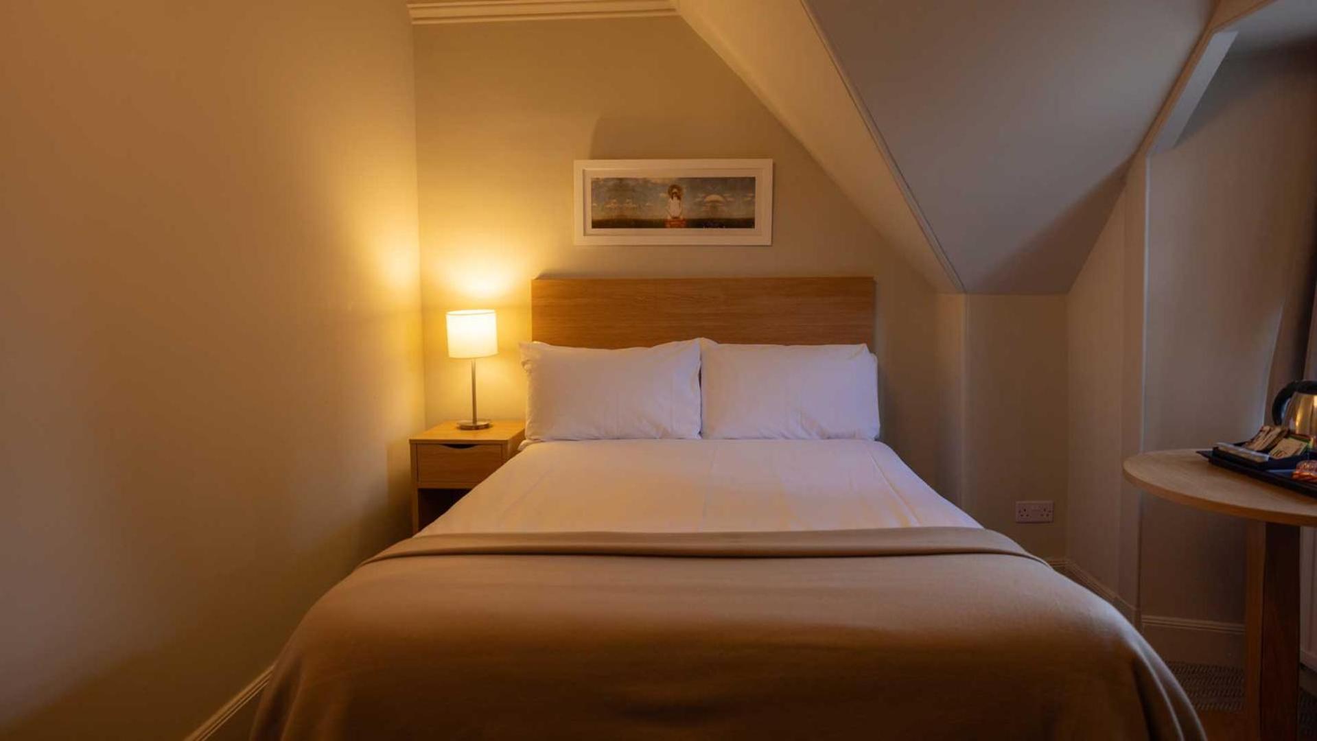 The Tarbet Hotel Bagian luar foto
